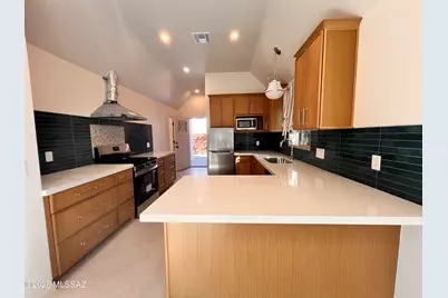 825 N Ferro Avenue, Tucson, AZ 85705 - Photo 2
