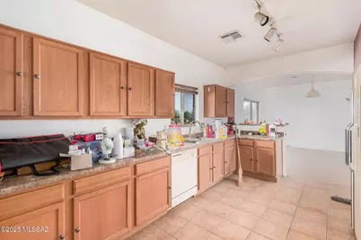 16250 W Feral Road, Marana, AZ 85653 - Photo 10