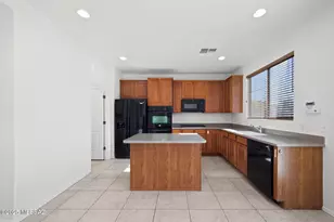 4873 W Calle Don Manuel, Tucson, AZ 85757 - Photo 2