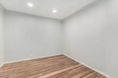 727 Swan N, Tucson, AZ 85711 - Photo 12