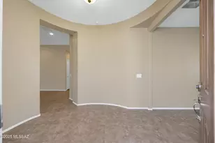 5829 S Waynes Way, Green Valley, AZ 85622 - Photo 4