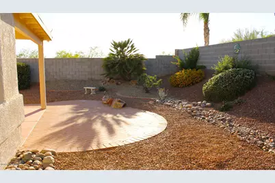 2096 W Double Eagle Drive, Tucson, AZ 85737 - Photo 16