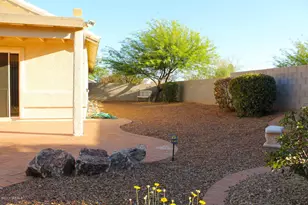2096 W Double Eagle Dr, Tucson, AZ 85737 - Photo 18