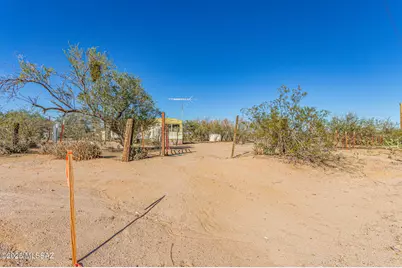 5951 N Chaparral Road, Tucson, AZ 85743 - Photo 2