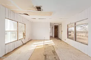 5951 N Chaparral Rd, Tucson, AZ 85743 - Photo 16