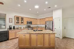 5721 W Midnight Chorus Rd, Tucson, AZ 85735 - Photo 8