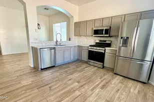 7504 W Cosmic Sky Dr, Tucson, AZ 85743 - Photo 8