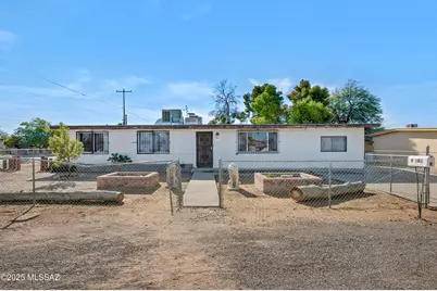 101 W Corona Road, Tucson, AZ 85756 - Photo 1