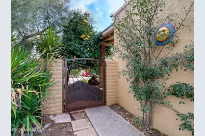 565 W Golf View Drive, Oro Valley, AZ 85737 - Photo 42