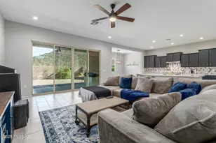 10298 N Desert Tea Dr, Marana, AZ 85653 - Photo 8