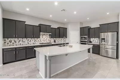 10298 N Desert Tea Drive, Marana, AZ 85653 - Photo 10