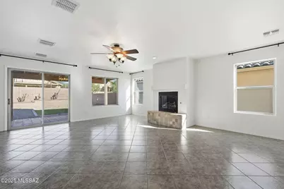 640 W Emerald Key Drive, Green Valley, AZ 85614 - Photo 6
