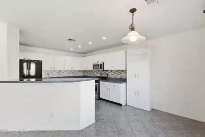 640 W Emerald Key Drive, Green Valley, AZ 85614 - Photo 16