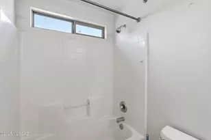 640 W Emerald Key Dr, Green Valley, AZ 85614 - Photo 38