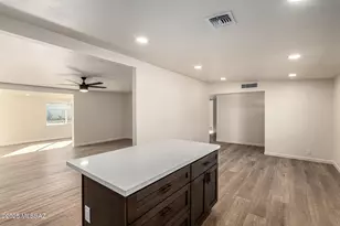 7110 E Calle Cuernavaca, Tucson, AZ 85710 - Photo 8