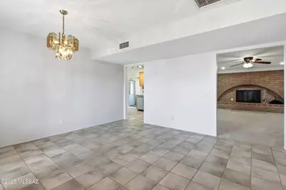 9461 E Kayenta Drive, Tucson, AZ 85749 - Photo 8