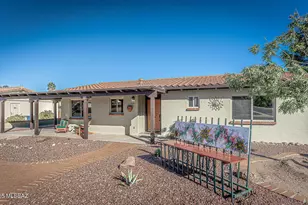 135 E Verde Vista, Green Valley, AZ 85614 - Photo 2