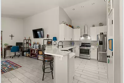 3264 S Thunder Chorus Road, Tucson, AZ 85713 - Photo 8