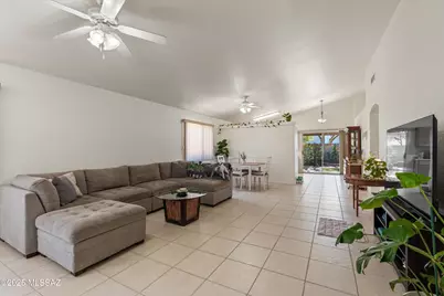 2081 W Cholla Vista Drive, Tucson, AZ 85704 - Photo 10