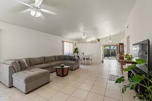 2081 W Cholla Vista Dr, Tucson, AZ 85704 - Photo 10