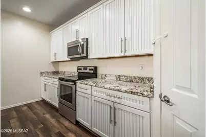 9469 S Crowley Brothers Drive, Tucson, AZ 85747 - Photo 10