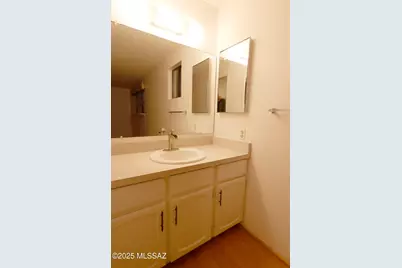 110 W Calle Melendrez, Green Valley, AZ 85614 - Photo 10