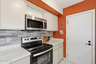 1985 S San Vincent Dr, Green Valley, AZ 85614 - Photo 18