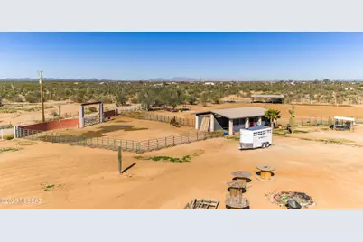 13570 W Manville Road, Tucson, AZ 85743 - Photo 6