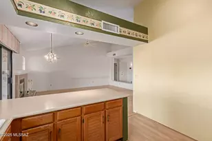 10245 E Essex Village Dr, Tucson, AZ 85748 - Photo 12