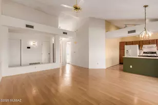 10245 E Essex Village Dr, Tucson, AZ 85748 - Photo 8