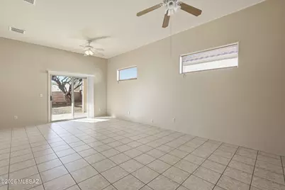 348 E Calle Criba, Green Valley, AZ 85614 - Photo 4