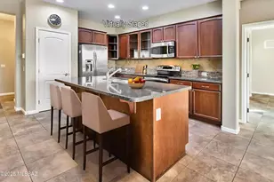 60647 E Arroyo Vista Dr, Oracle, AZ 85623 - Photo 6