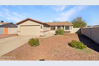 1792 W Ransom Oaks Drive, Tucson, AZ 85746 - Photo 1