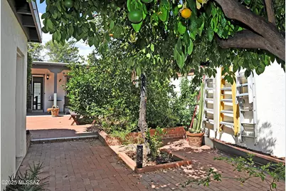 5754 E Grant Road, Tucson, AZ 85712 - Photo 6