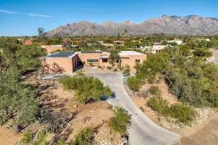 5671 N Placita Stilbayo, Tucson, AZ 85718 - Photo 2