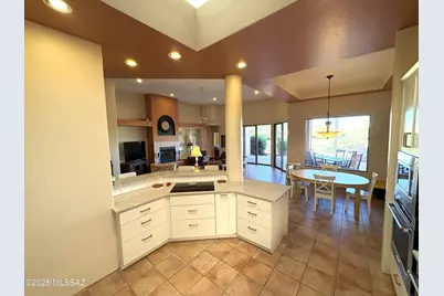 3352 W Saguaro Valley Court, Tucson, AZ 85745 - Photo 18
