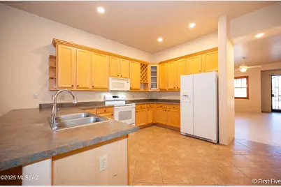 624 E 2nd Street, Tucson, AZ 85705 - Photo 14