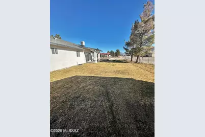 1402 Bobcat Lane, Willcox, AZ 85643 - Photo 2
