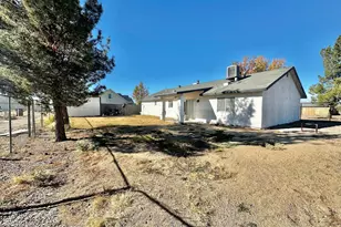 1402 Bobcat Ln, Willcox, AZ 85643 - Photo 1