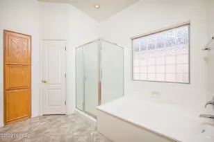 8418 N Sunny Rock Ridge Dr, Tucson, AZ 85743 - Photo 16