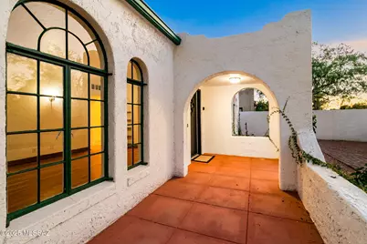 2210 E 6th Street, Tucson, AZ 85719 - Photo 6