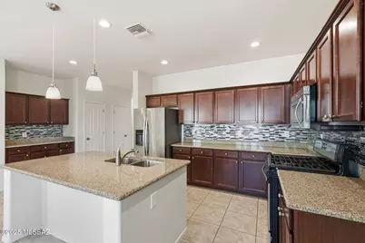 1021 E Lumber Jack Trail, Sahuarita, AZ 85629 - Photo 14