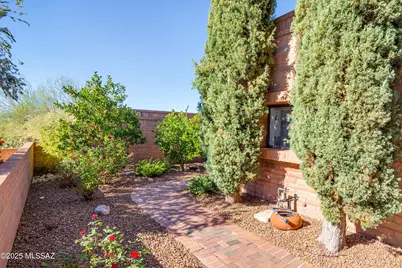 1961 W Ashbrook Drive, Tucson, AZ 85704 - Photo 2