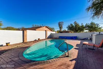 1717 E Allen Road, Tucson, AZ 85719 - Photo 28