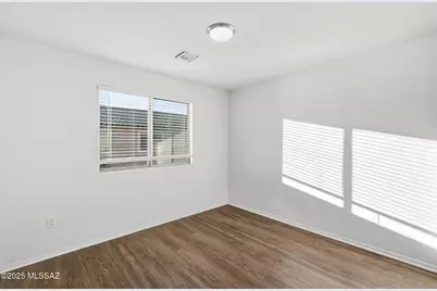 9131 S Whispering Pine Drive, Tucson, AZ 85756 - Photo 8