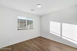 9131 S Whispering Pine Dr, Tucson, AZ 85756 - Photo 8