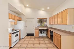 912 W New River St, Tucson, AZ 85704 - Photo 6
