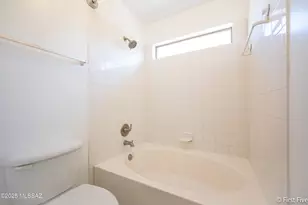 8619 S Desert Dove Dr, Tucson, AZ 85747 - Photo 16
