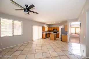 8619 S Desert Dove Dr, Tucson, AZ 85747 - Photo 8