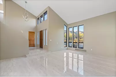 7041 N Skyway Drive, Tucson, AZ 85718 - Photo 8